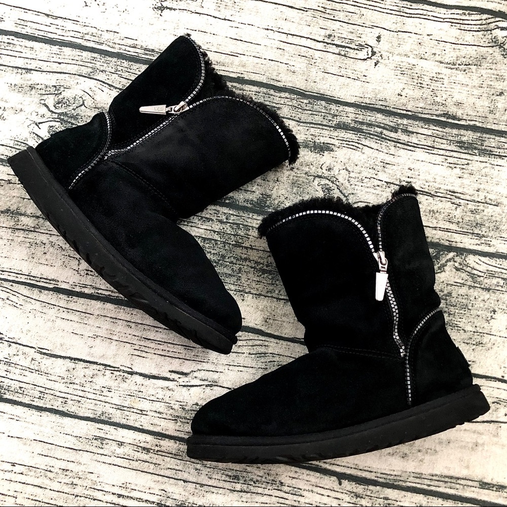 UGG⚡️Authentic Black Sherpa Suede Boots_7/7.5